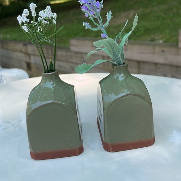 1970's Takahashi Bud Vases Set of 2 Green glazed and made in Japan 3" Tall - Picture 2 of 5